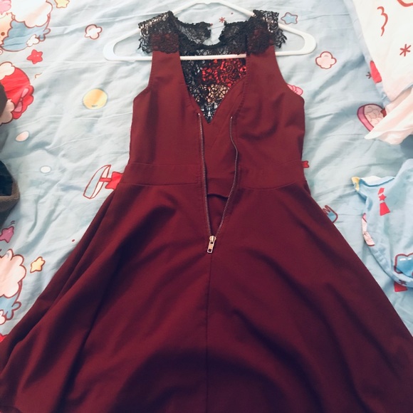 Dress - Picture 3 of 3